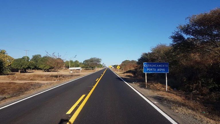 DNIT REALIZA OBRAS DE MANUTENÇÃO NA RODOVIA BR-349 NA BAHIA