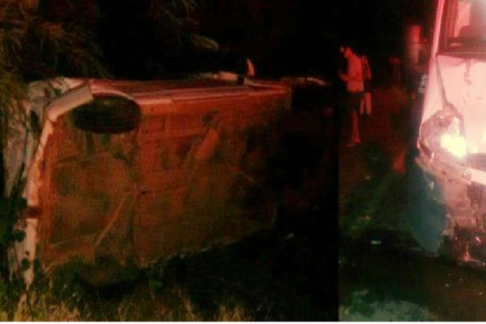 Homem resiste a 8 tiros mas morre em acidente com ambulância que prestava socorro na BA