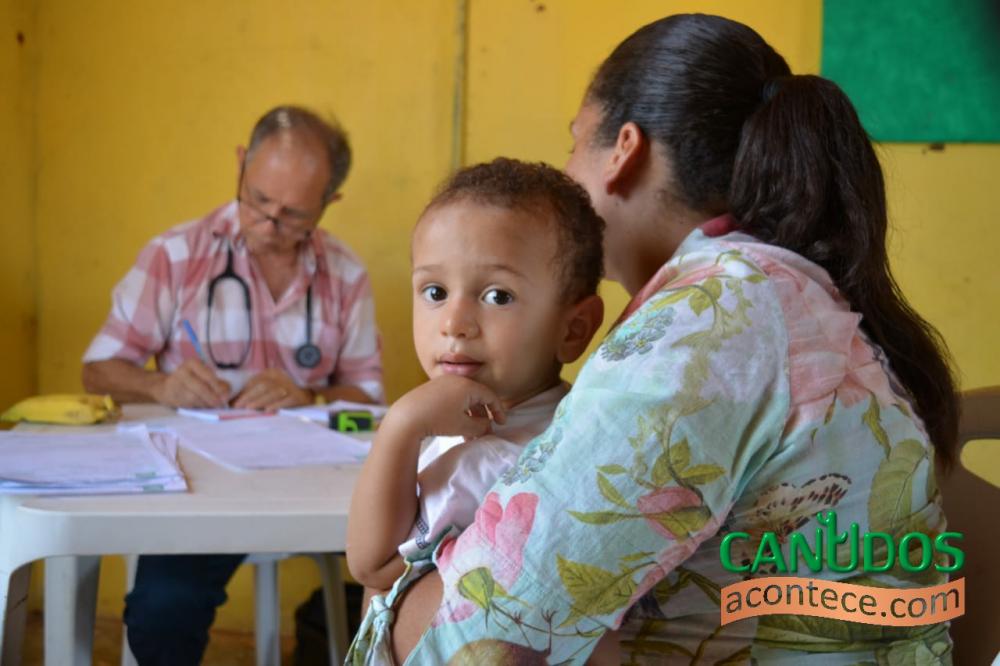 Prefeitura de Canudos leva serviços da Prefeitura Itinerante para mais uma comunidade