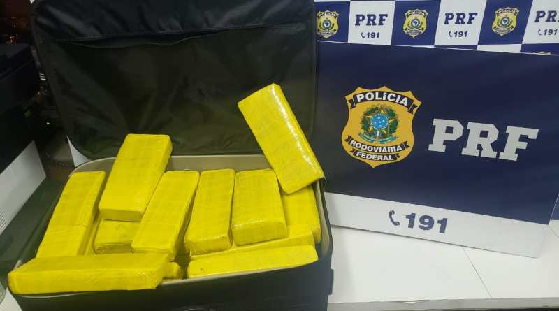 Bahia: PRF apreende quase 30 quilos de maconha em bagagem de passageiro de ônibus interestadual na BR- 116