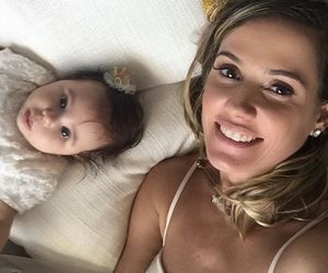 Deborah Secco reforça segurança após receber ameaças pela internet