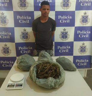Traficante é flagrado com maconha em Juazeiro