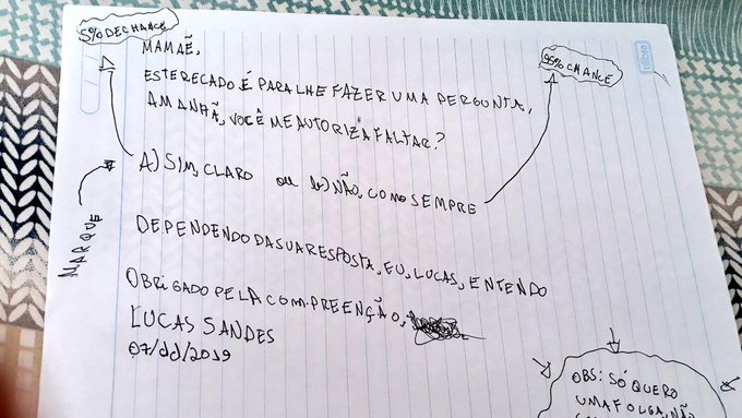 Aluno escreve pedido à mãe para faltar à aula e faz sucesso nas redes sociais; 'Foi engraçado, mas não pude deixar', diz ela