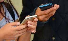 Celulares pré-pagos com cadastros desatualizados serão bloqueados em 17 estados nesta segunda, diz Anatel