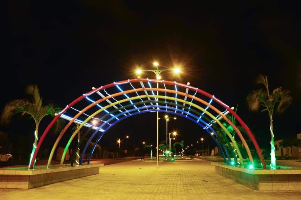 Cidade iluminada: Canudos ganha decoração especial de natal
