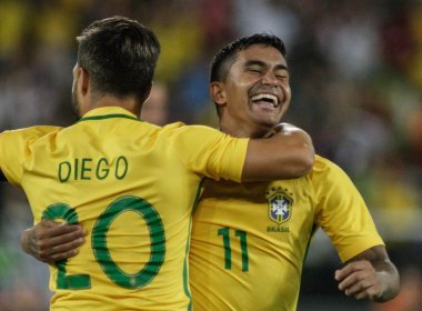 Em noite de homenagens à Chape, Brasil bate Colômbia no 'Jogo da Amizade'