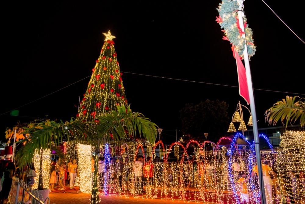 Decoração natalina de Euclides da Cunha-BA encanta visitantes