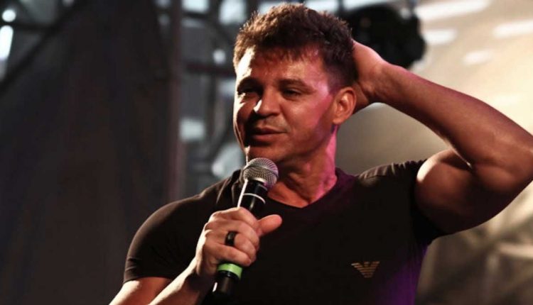 Eduardo Costa Aparece Bêbado Em Show, Não Atende Fãs E Revolta Público