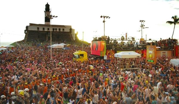 Médico diz que coronavírus pode se espalhar em Salvador no Carnaval; 