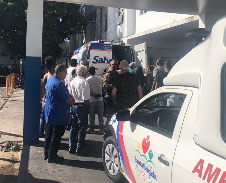 Menina de 4 anos é atacada por pitbull de estimação em Paulo Afonso; clima é de comoção no HNAS