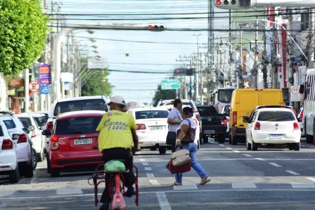 Prefeito de Feira de Santana decide manter fechamento do comércio até dia 20