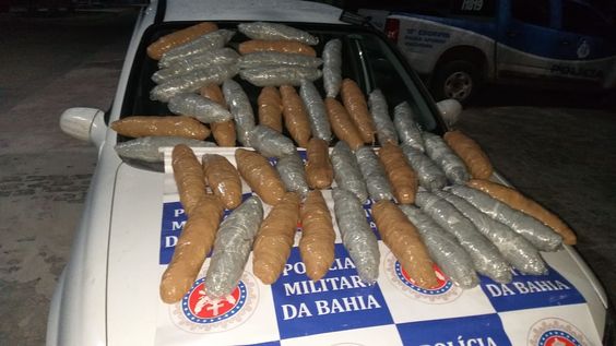 Após perseguição policial na BR-116, veículo com drogas é apreendido no Pov. Formosa/Macururé