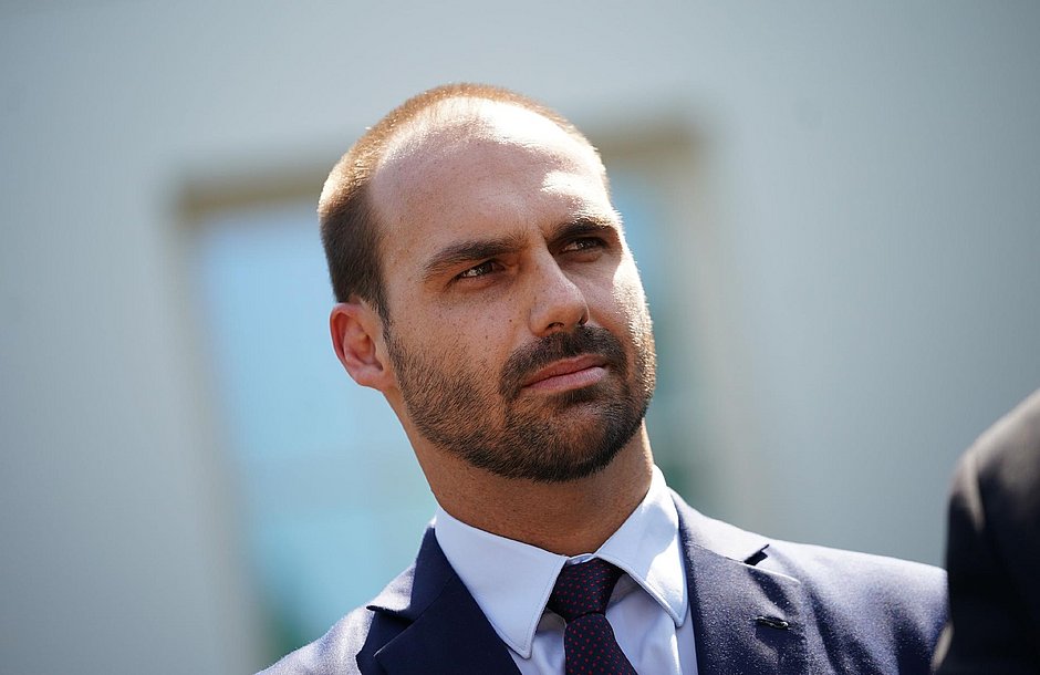 'Moro não era ministro, era espião', diz Eduardo Bolsonaro