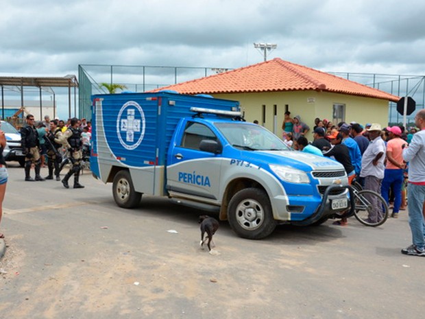 Menina de 13 anos é morta dentro de casa pelo namorado com um tiro na cabeça no interior da Bahia