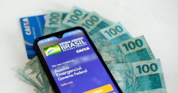 Sem liberar calendário 3ª parcela, CAIXA paga HOJE 1º lote do auxílio de R$600