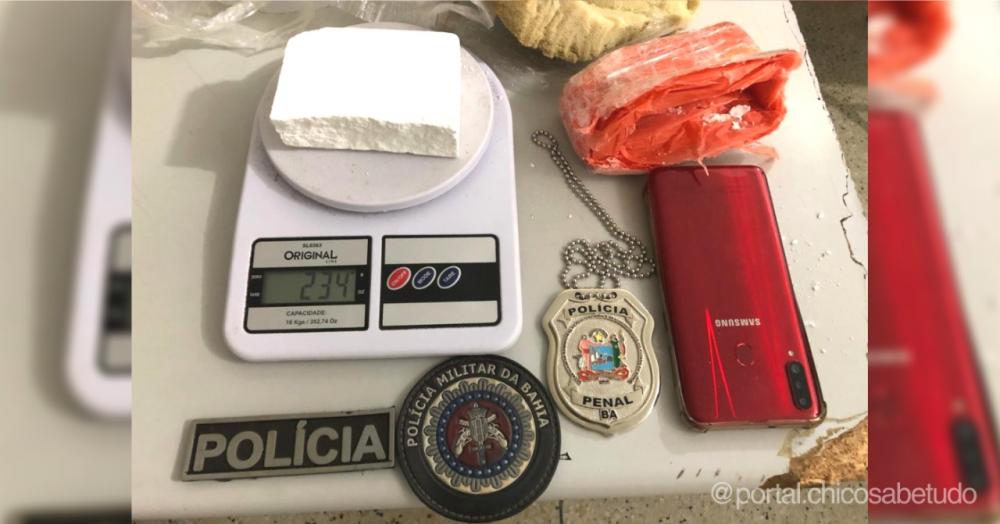 Homem é flagrado arremessando droga e celular para dentro do presídio de Paulo Afonso - BA