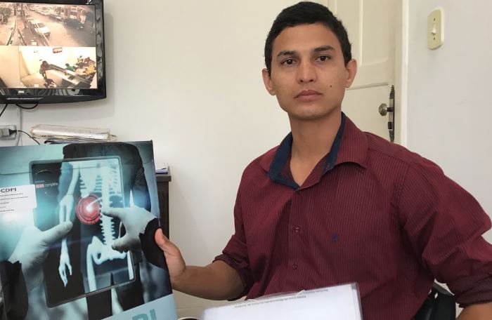 CONCEIÇÃO DO COITÉ-BA: PAI LUTA PARA TRATAR DA FILHA QUE ESTÁ COM TUMOR NA CABEÇA E ACUSA HOSPITAL DE NEGAR TRATAMENTO 