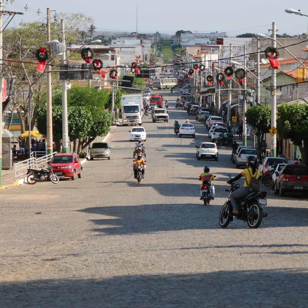 A Secretaria de Administração da cidade de Euclides da Cunha, declara que a partir de Segunda-feira, 20 de Julho, as instituições e estabelecimentos bancário só irão atender clientes do próprio município