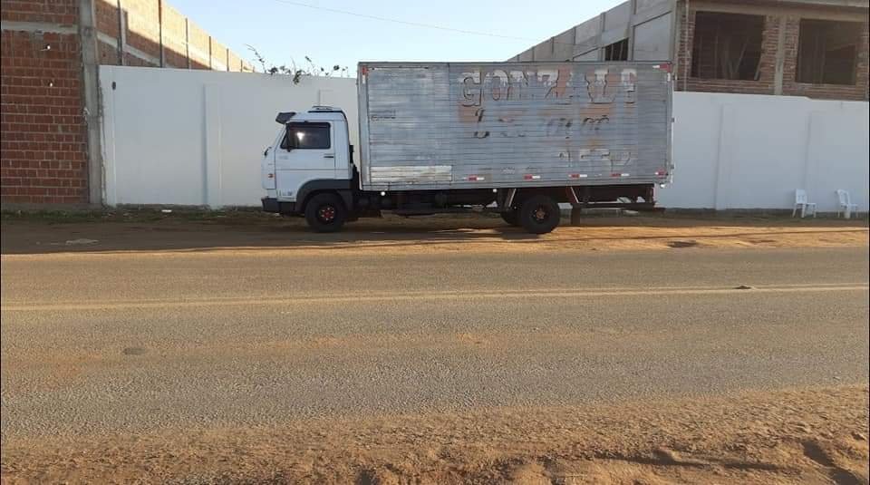 Uauá: Motorista de caminhão baú tenta ‘furar’ barreira sanitária e é detido.