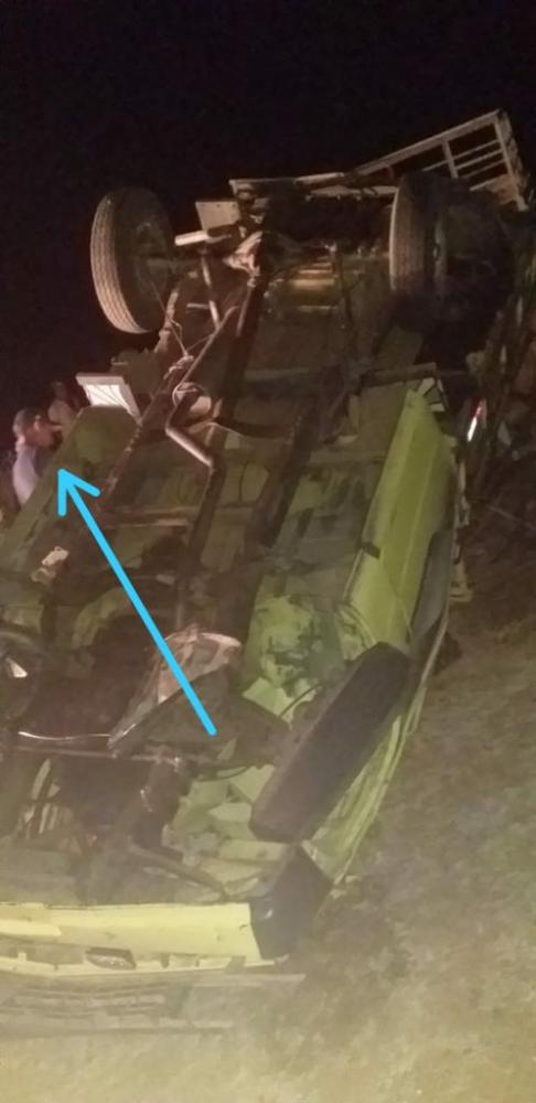 Veículo tomba na BR 235 entre Uauá a Caldeirão da Serra