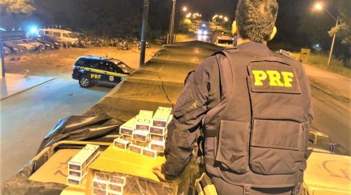 Ribeira do Pombal-BA: Caminhoneiro é preso transportando 300.000 maços de cigarros contrabandeados do Paraguai