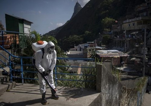 Covid-19: Brasil registra 365 mortes e 8.456 novos casos em 24 horas