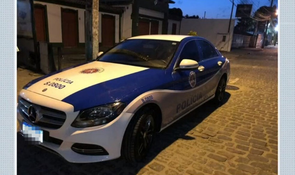 Carros de luxo apreendidos em operações de combate ao tráfico viram viaturas da PM na BA