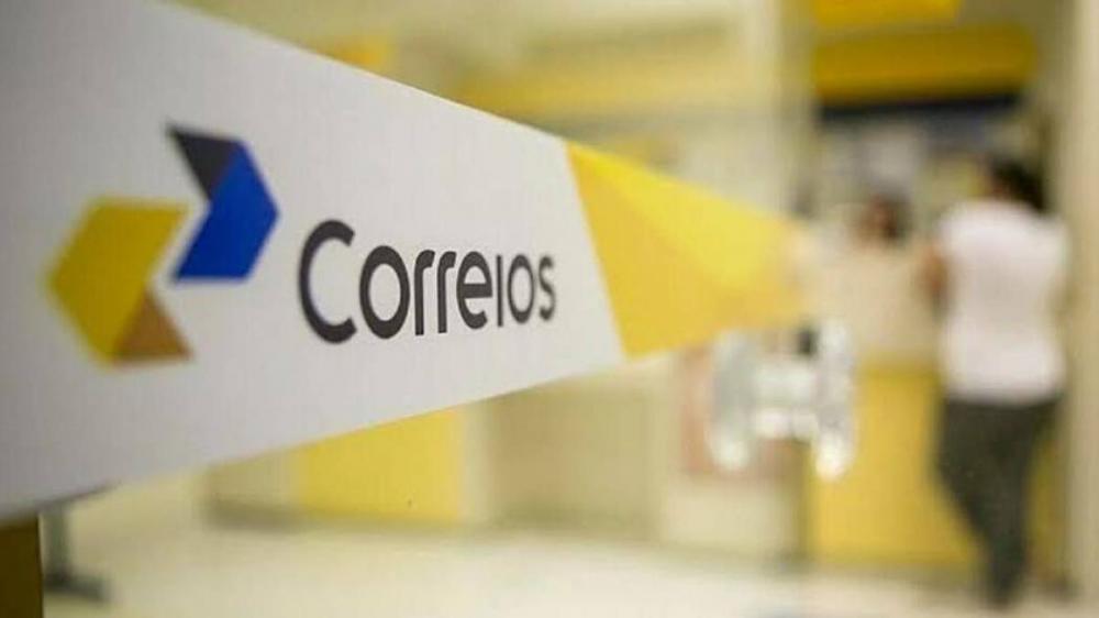 Os Correios são um serviço essencial à nação de acordo com a Constituição, que prevê que cabe à União manter o sistema postal.