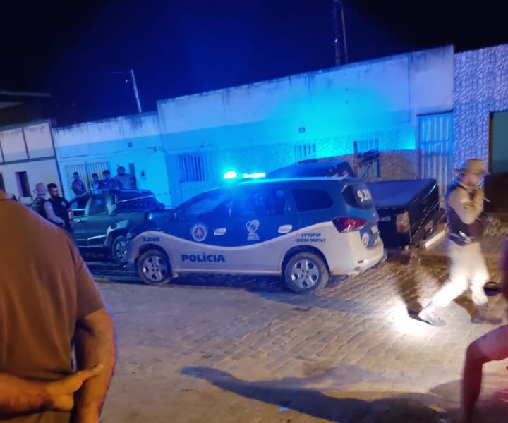 Homem é assassinado à tiros no centro de Cícero Dantas-BA