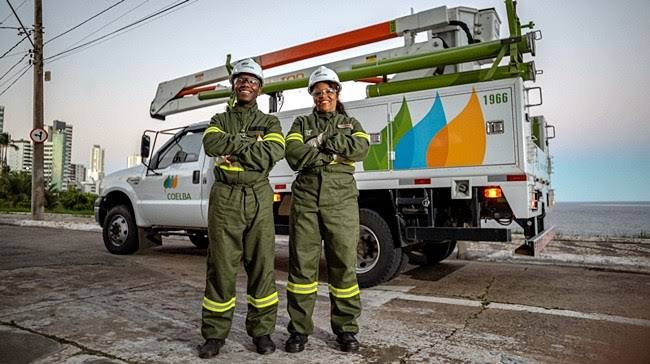 Detran-BA, Coelba e Sindauto se unem para oferecer CNH gratuita a mulheres que desejam ser eletricistas