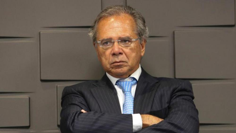 Auxílio emergencial será prorrogado se houver nova onda de Covid-19, diz Guedes