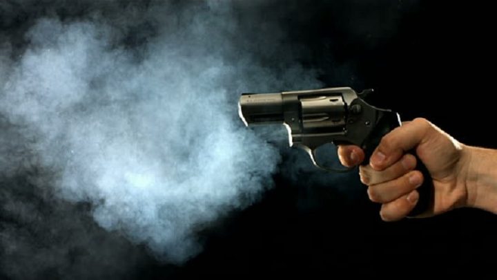 Homem é assassinado a tiros dentro de bar em Tucano-BA