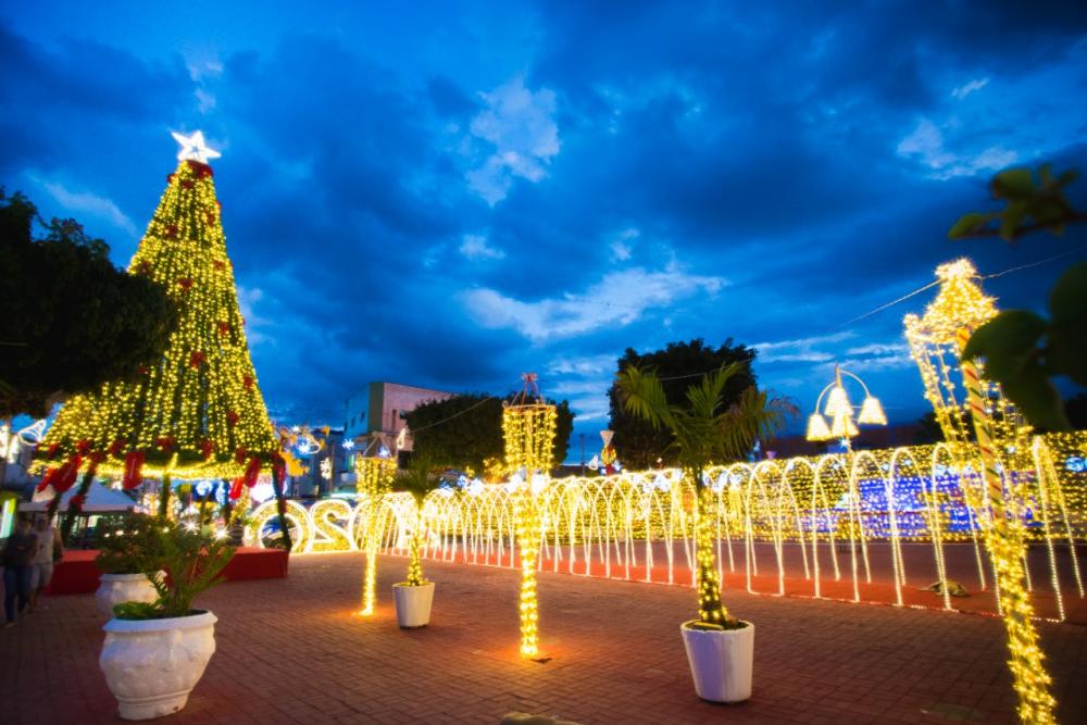 Euclides da Cunha: A um mês para o Natal, decoração já encanta moradores e atrai visitantes