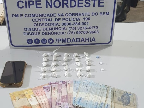 Homem é preso em flagrante por tráfico de drogas, no Terminal Rodoviário de Tucano-BA