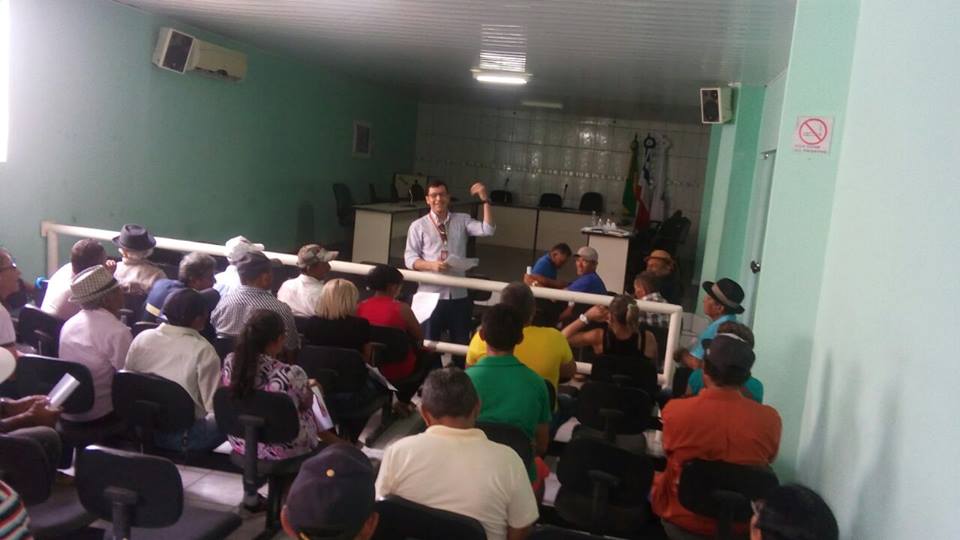 PREFEITURA MUNICIPAL DE MACURURÉ-BA E BANCO DO NORDESTE REALIZAM REUNIÃO DE ESCLARECIMENTO SOBRE RENEGOCIAÇÃO DE DÍVIDAS PARA PRODUTORES RURAIS
