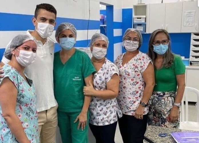 Em visita à Unidades de Saúde, prefeito eleito anuncia a própria genitora como Secretária de Saúde, em Tucano-BA