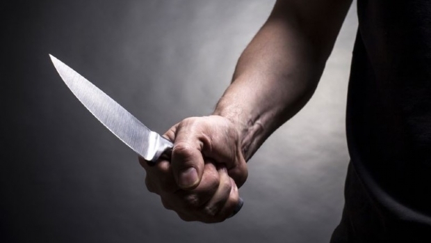 Mulher é esfaqueada em via pública, em Ribeira do Pombal-BA