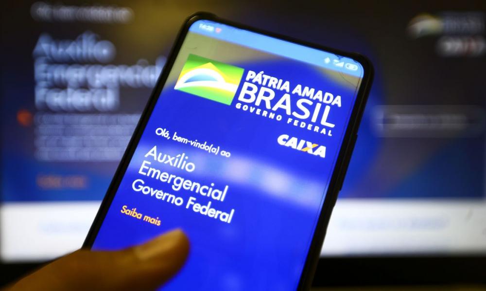 Nascidos em março podem sacar auxílio referente a ciclos 5 e 6