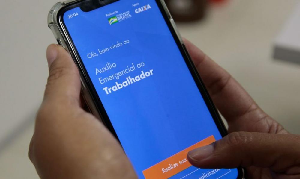 Volta do Auxílio Emergencial ou Aumento do Bolsa Família é defendida