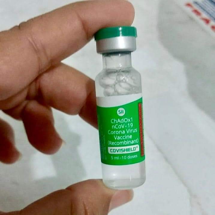 Na tarde dessa segunda-feira (25), chegaram à cidade de Canudos, por meio da SESAB (Secretaria de Saúde da Bahia), mais 70 doses da vacina contra a COVID-19