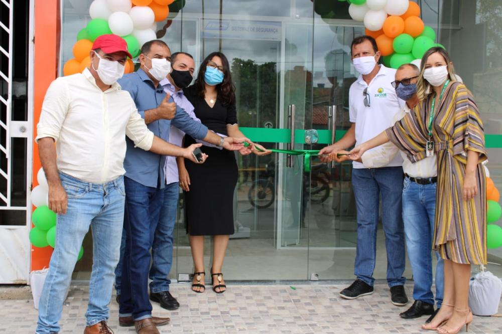 ASCOOB INAUGURA NOVA AGÊNCIA EM CANUDOS