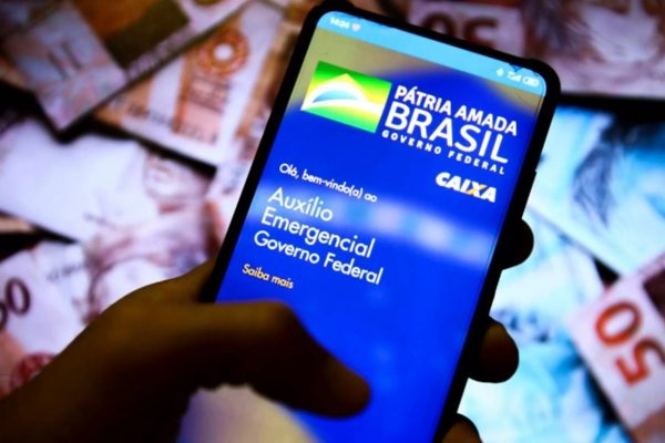 PCdoB apela ao STF para que novo auxílio emergencial seja de R$ 600