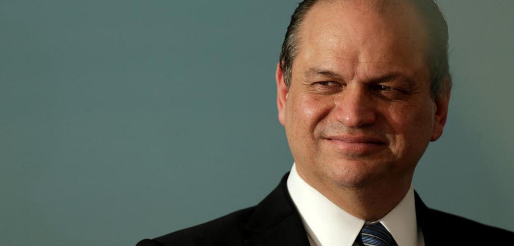 'Só o professor não quer trabalhar na pandemia', diz Ricardo Barros, líder do governo Bolsonaro na Câmara