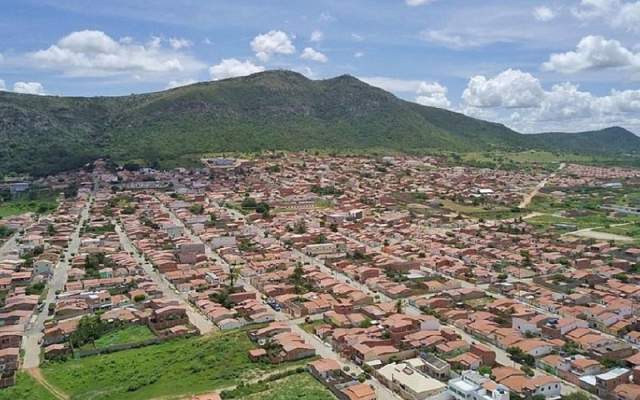 Após mortes por Covid-19 na cidade, prefeita de Monte Santo decreta lockdown 