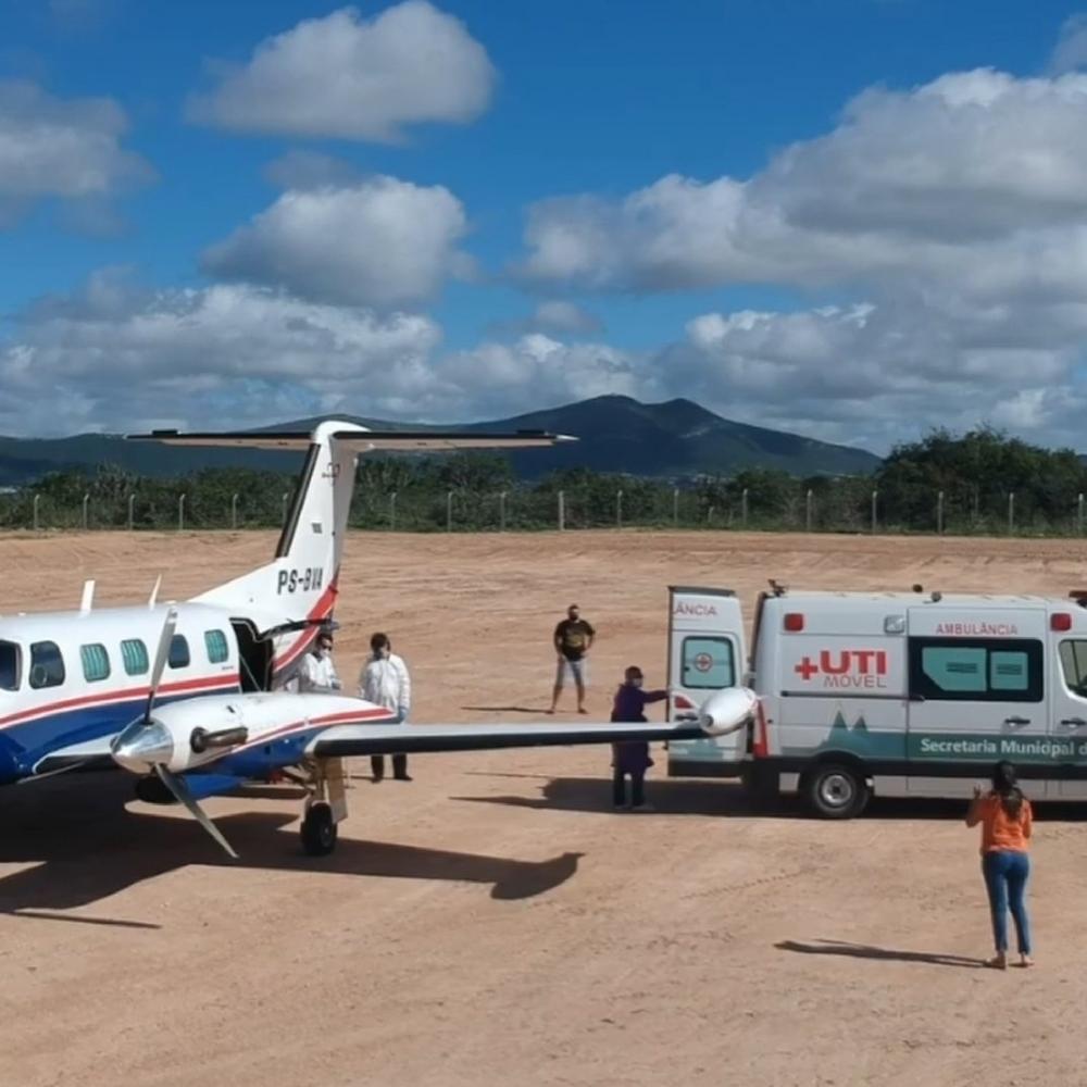 Euclides da Cunha: Paciente grave de COVID-19 é transferido por transporte aéreo 