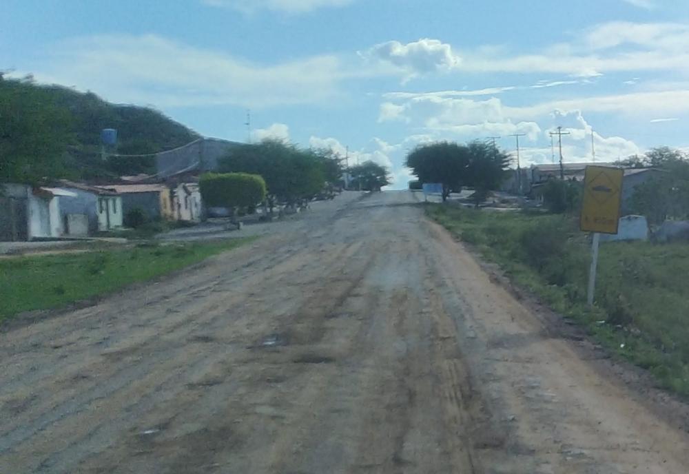 BA-220: Trecho entre Euclides da Cunha e Monte Santo passará por recuperação
