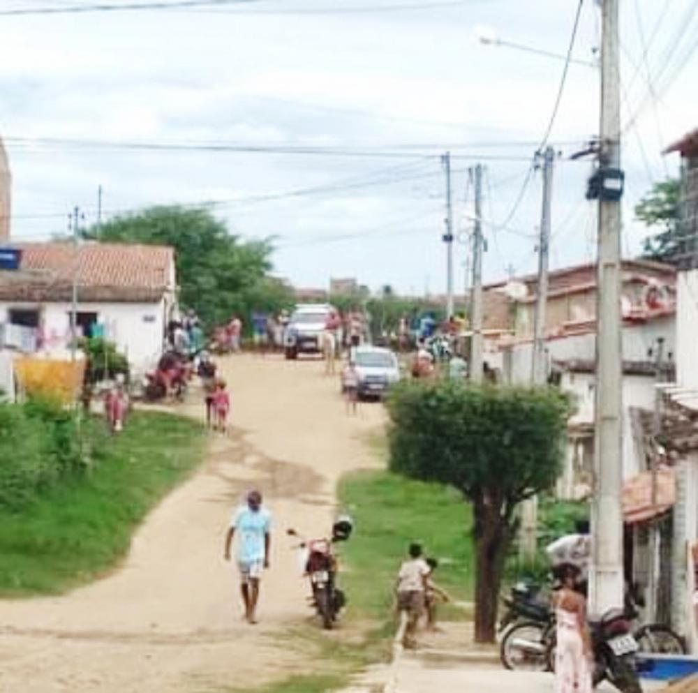 Adolescente de 15 anos é encontrada morta dentro de casa no bairro Duda Macário, em Euclides da Cunha