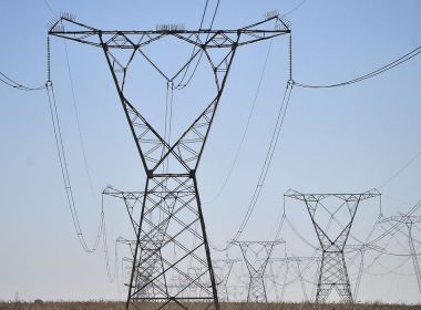 Conta de luz poderá ter aumento de até 20% em julho