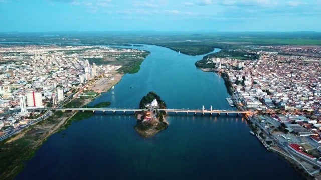 Estudo da Univasf aponta que, em duas semanas, média móvel de casos cai quase 100% em Juazeiro e Petrolina