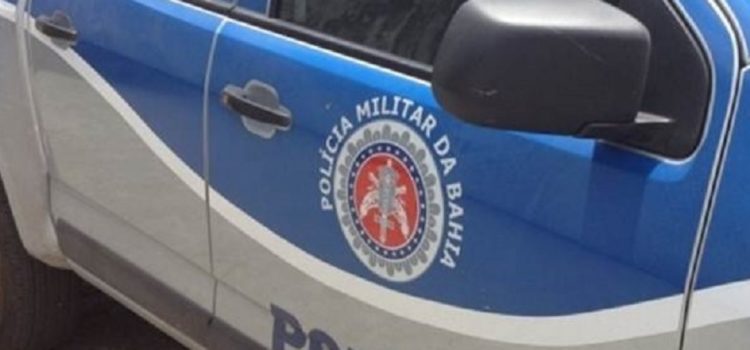 Homem é preso após apedrejar viatura da polícia, em Ribeira do Pombal-BA